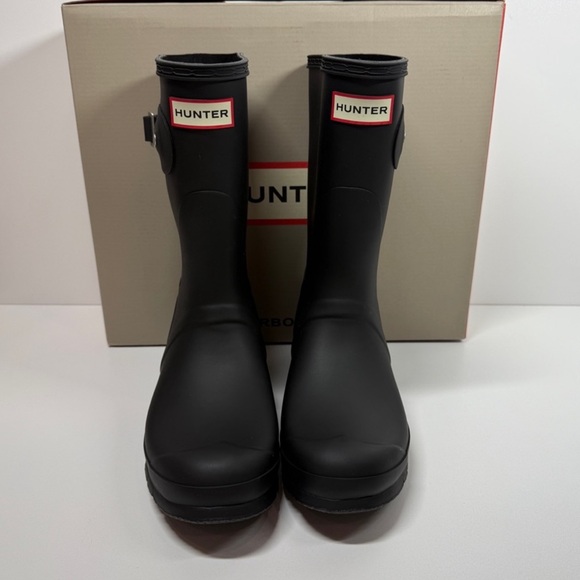 NIB •Hunter Women's Original Short Black Rain Boots Size: 9 - Picture 2 of 7